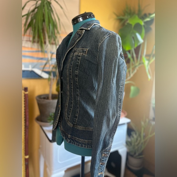 DKNY button up Jean Jacket - Picture 8 of 9